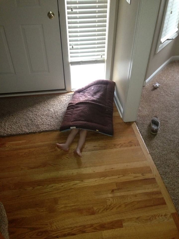 hide-and-seek-funny-kids-20 hide-and-seek-funny-kids-20