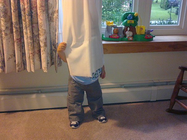 hide-and-seek-funny-kids-6 hide-and-seek-funny-kids-6