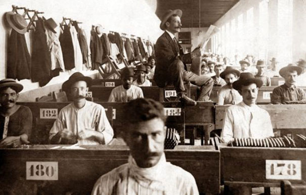 10 Jobs That No Longer Exist 10 Jobs That No Longer Exist