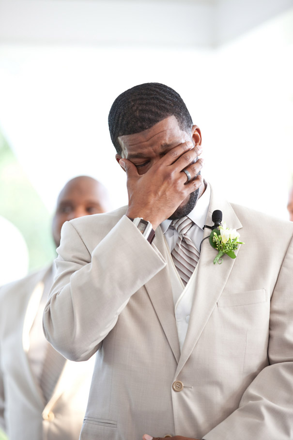 grooms-crying-wedding-photography-11 grooms-crying-wedding-photography-11