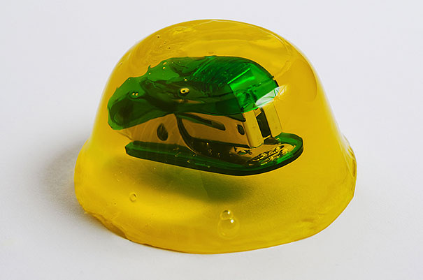 funny-aprils-fool-office-pranks-27 funny-aprils-fool-office-pranks-27