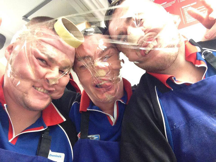 sellotape-selfies-scotch-tape-portraits-6 sellotape-selfies-scotch-tape-portraits-6