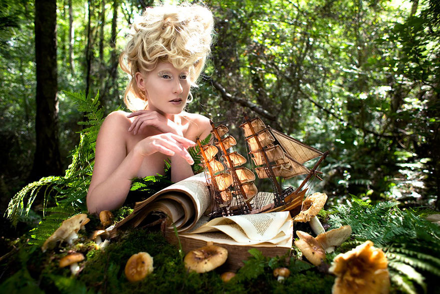 surreal-photography-kirsty-mitchell-14 surreal-photography-kirsty-mitchell-14