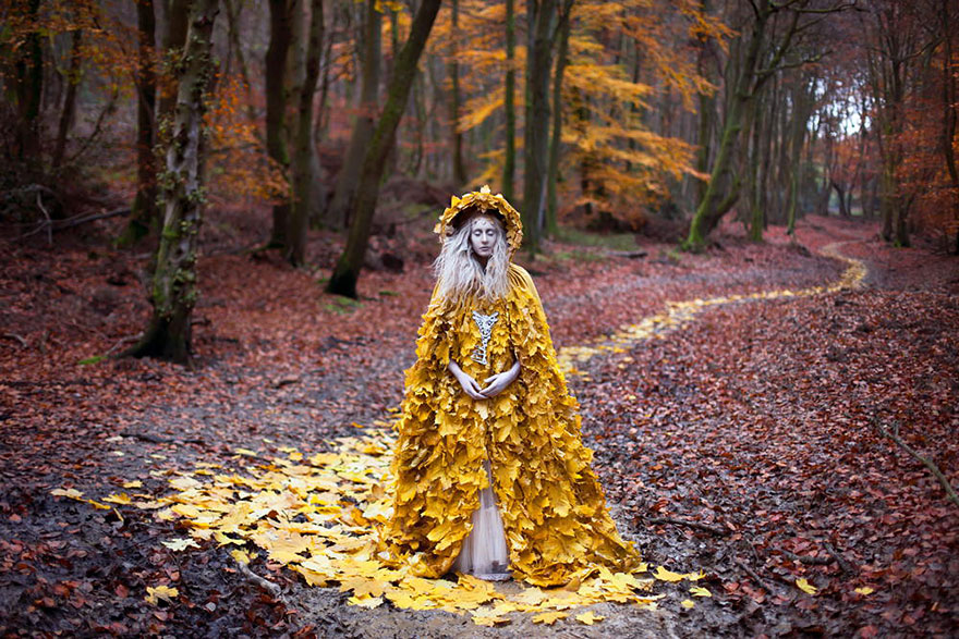 surreal-photography-kirsty-mitchell-2 surreal-photography-kirsty-mitchell-2