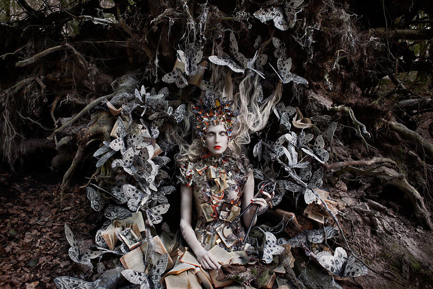 surreal-photography-kirsty-mitchell-25 surreal-photography-kirsty-mitchell-25