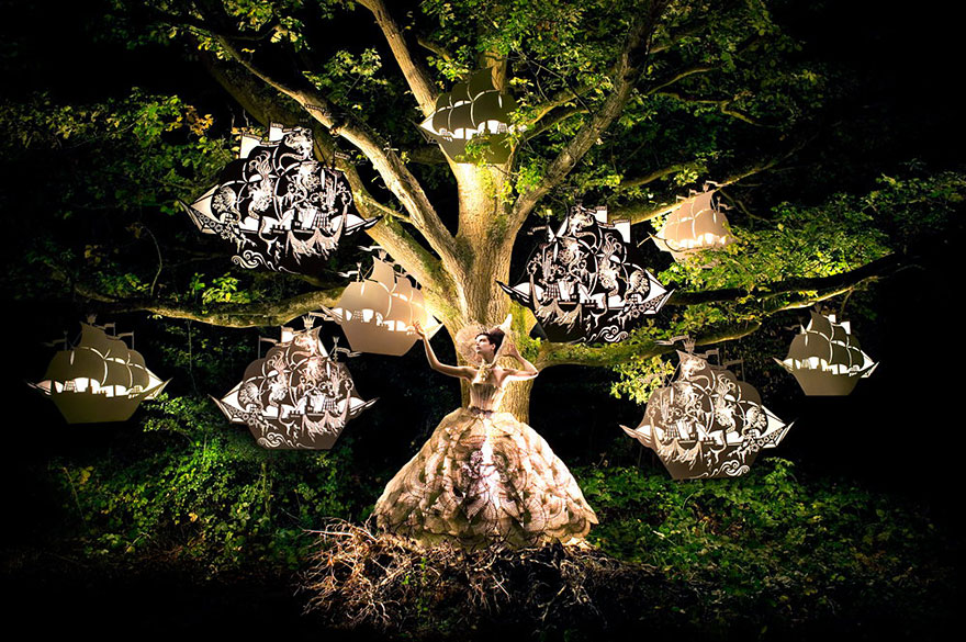 surreal-photography-kirsty-mitchell-8 surreal-photography-kirsty-mitchell-8