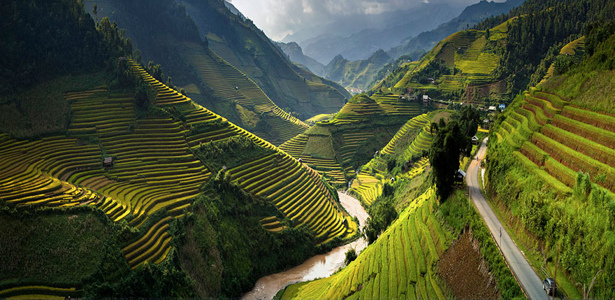 Rice Terrace Fields in Mu Cang Chai, Vietnam Rice Terrace Fields in Mu Cang Chai, Vietnam