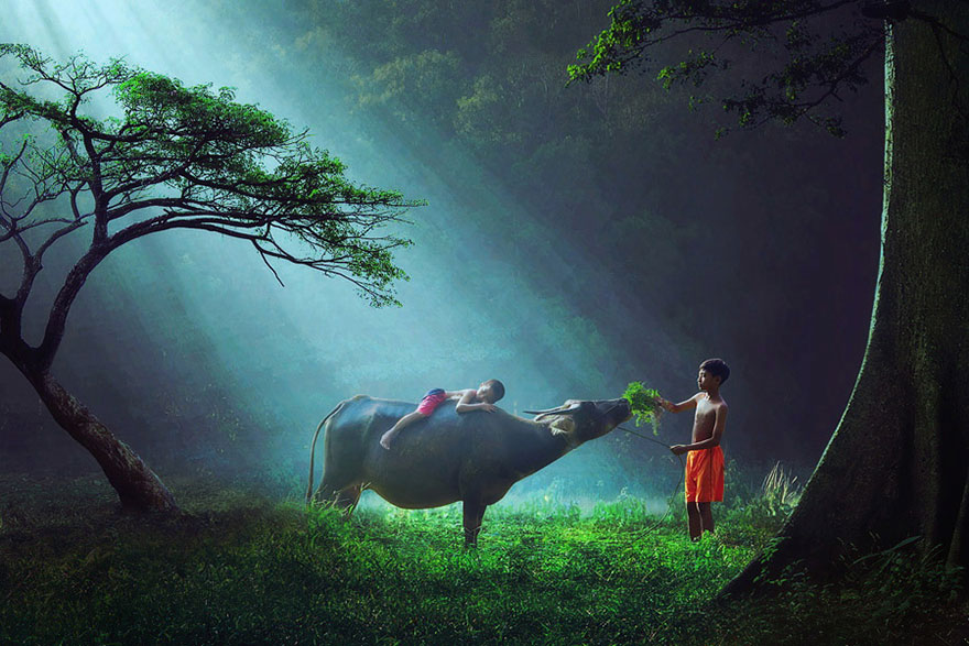 30 Magical Photos Of Children Playing Around The World 30 Magical Photos Of Children Playing Around The World