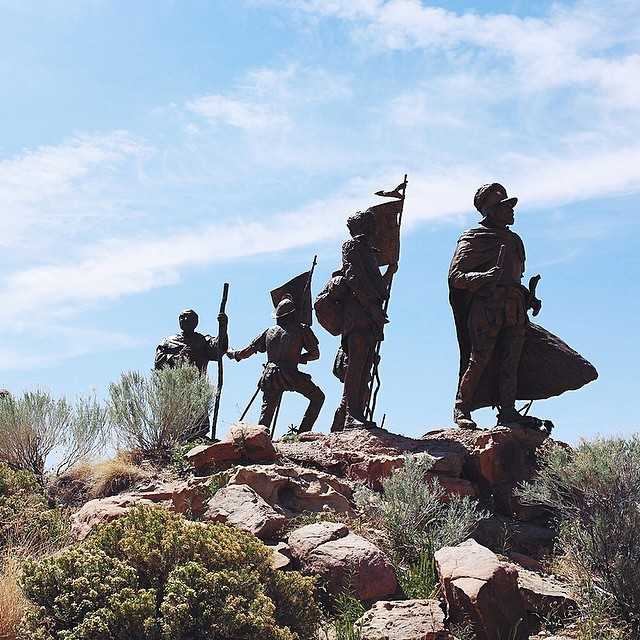 find-momo-andrew-knapp-11 find-momo-andrew-knapp-11