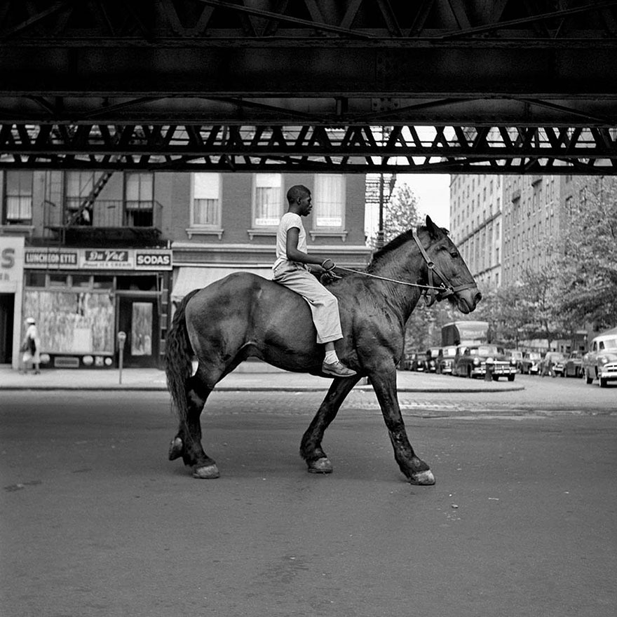 street-photos-new-york-1950s-vivian-mayer-10 street-photos-new-york-1950s-vivian-mayer-10