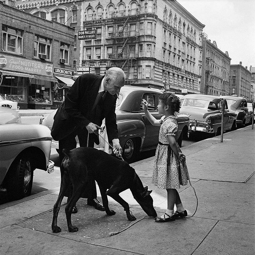 street-photos-new-york-1950s-vivian-mayer-17 street-photos-new-york-1950s-vivian-mayer-17