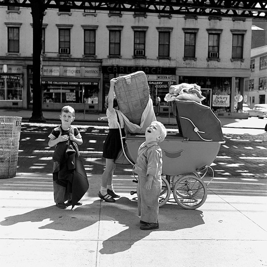 street-photos-new-york-1950s-vivian-mayer-34 street-photos-new-york-1950s-vivian-mayer-34