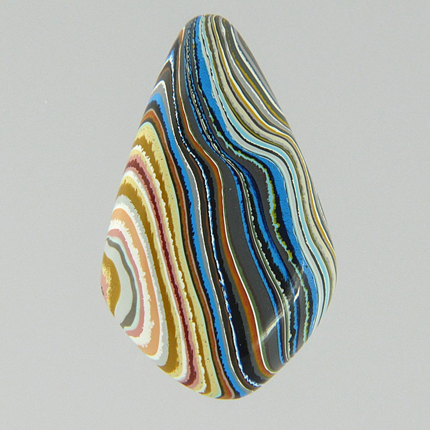 fordite-detroit-agate-car-paint-stone-jewel-21 fordite-detroit-agate-car-paint-stone-jewel-21