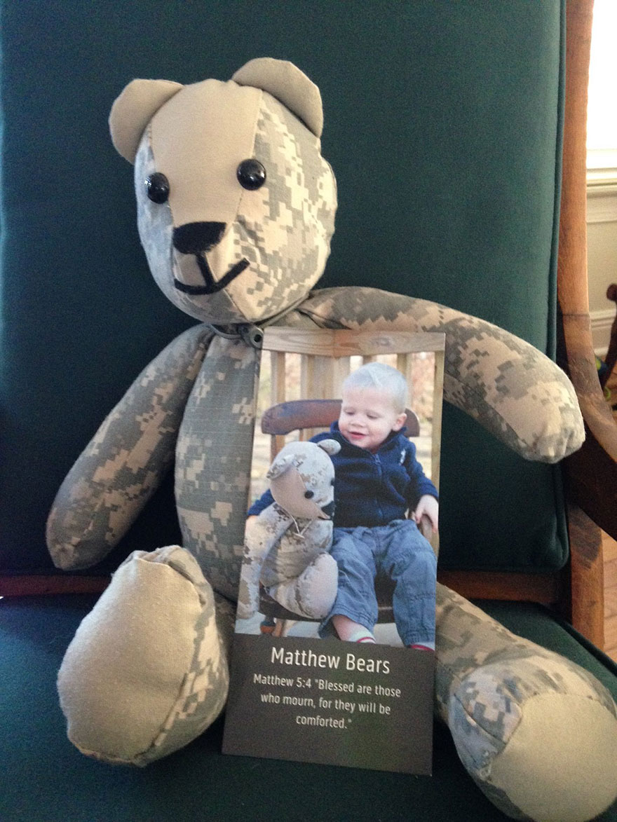 matthew-freeman-project-soldier-uniform-teddy-bears-4 matthew-freeman-project-soldier-uniform-teddy-bears-4