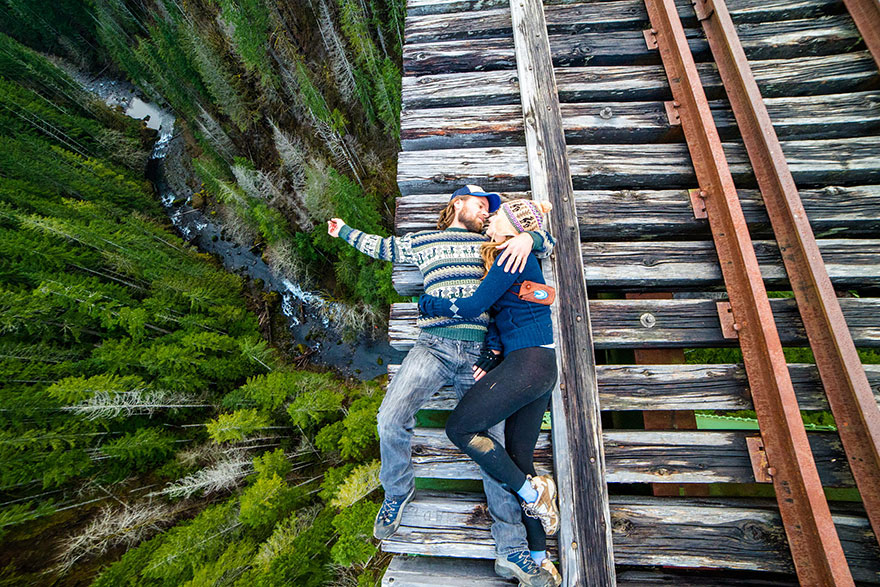 30 Death-Defying Photos That Will Make Your Heart Skip A Beat 30 Death-Defying Photos That Will Make Your Heart Skip A Beat