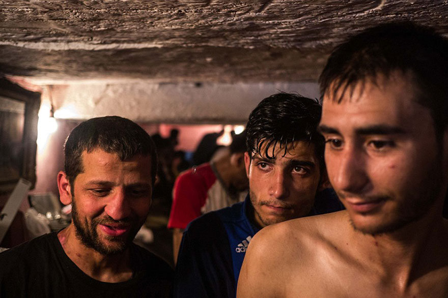 underground-sewer-life-bruce-lee-bucharest-10 underground-sewer-life-bruce-lee-bucharest-10