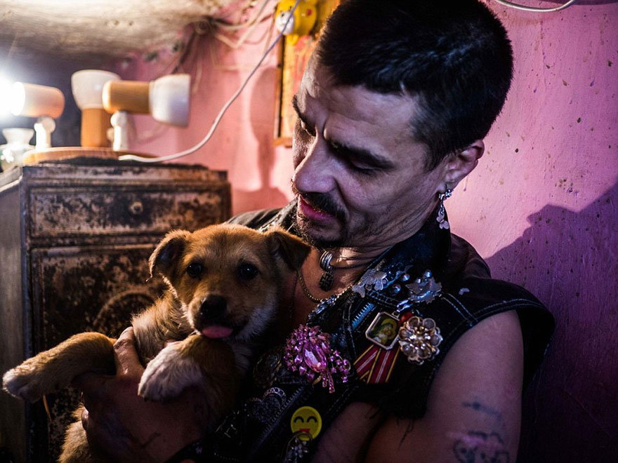 underground-sewer-life-bruce-lee-bucharest-13 underground-sewer-life-bruce-lee-bucharest-13