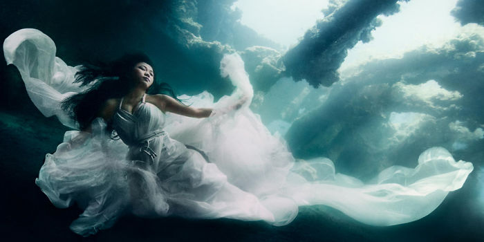 Models Dive 25 Meters To An Underwater Shipwreck In Bali For A Literally Breathtaking Photoshoot