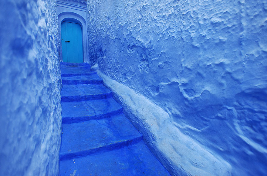 blue-streets-of-chefchaouen-morocco-6 blue-streets-of-chefchaouen-morocco-6