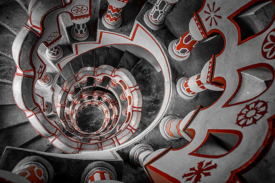 30 Mesmerizing Examples of Spiral Staircase Photography 30 Mesmerizing Examples of Spiral Staircase Photography