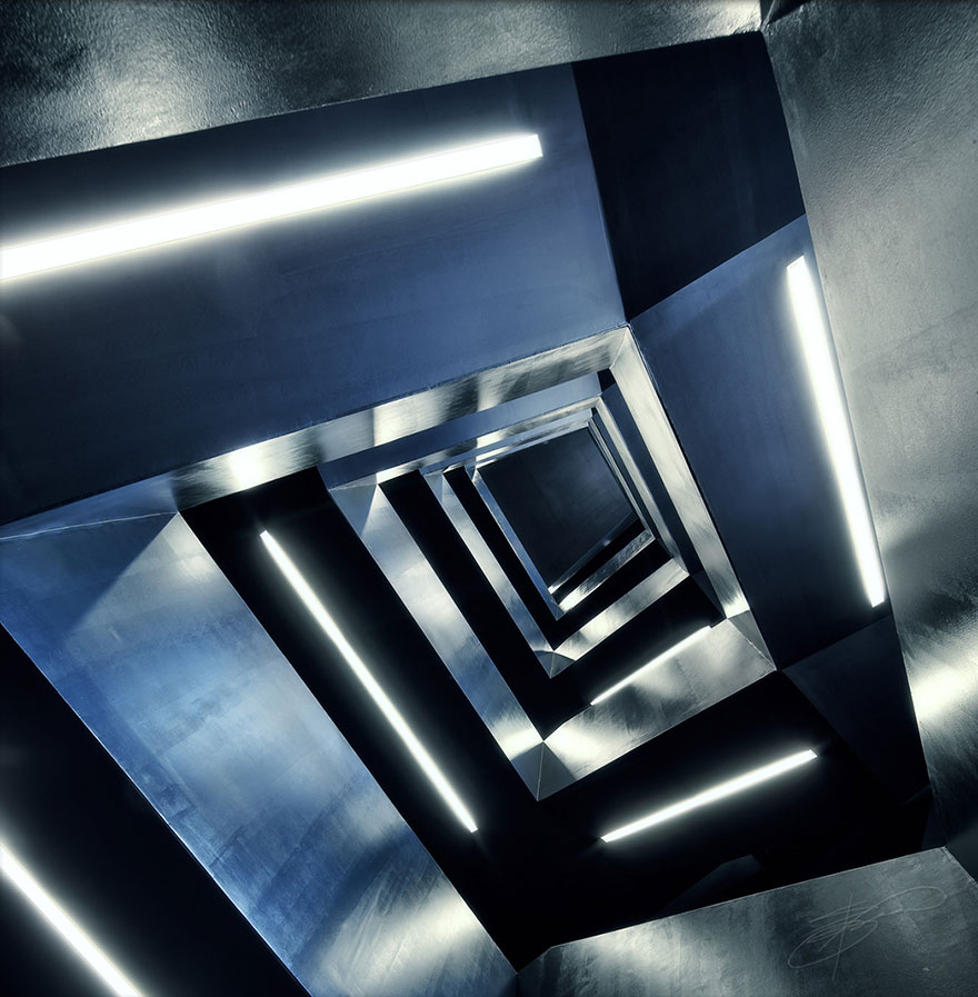 30 Mesmerizing Examples of Spiral Staircase Photography 30 Mesmerizing Examples of Spiral Staircase Photography