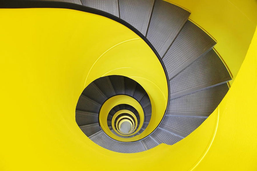 30 Mesmerizing Examples of Spiral Staircase Photography 30 Mesmerizing Examples of Spiral Staircase Photography