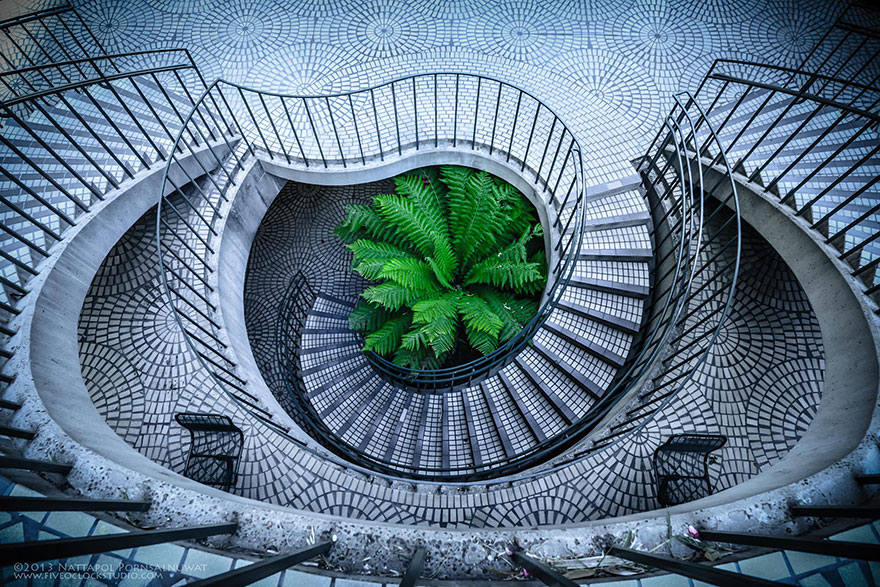 30 Mesmerizing Examples of Spiral Staircase Photography 30 Mesmerizing Examples of Spiral Staircase Photography