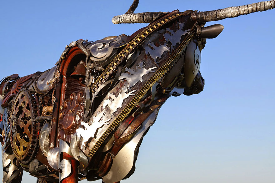 welded-scrap-metal-sculptures-john-lopez-11 welded-scrap-metal-sculptures-john-lopez-11