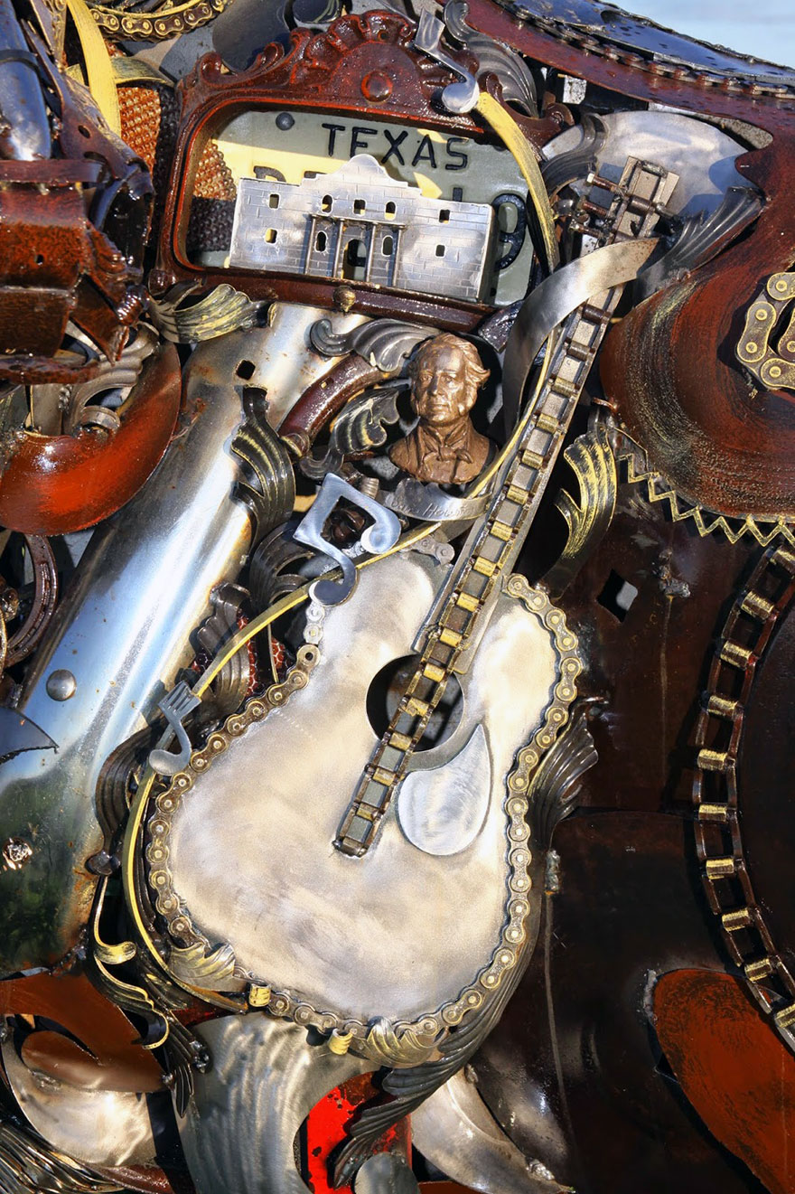 welded-scrap-metal-sculptures-john-lopez-13 welded-scrap-metal-sculptures-john-lopez-13