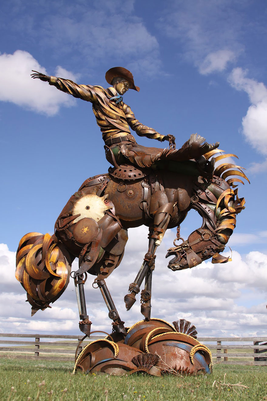 welded-scrap-metal-sculptures-john-lopez-7 welded-scrap-metal-sculptures-john-lopez-7