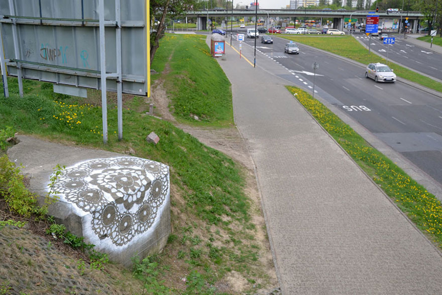 crochet-lace-street-art-nespoon-20 crochet-lace-street-art-nespoon-20