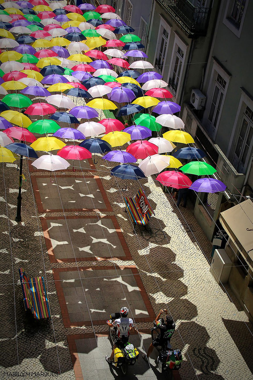 floating-umbrellas-agueda-portugal-2014-14 floating-umbrellas-agueda-portugal-2014-14