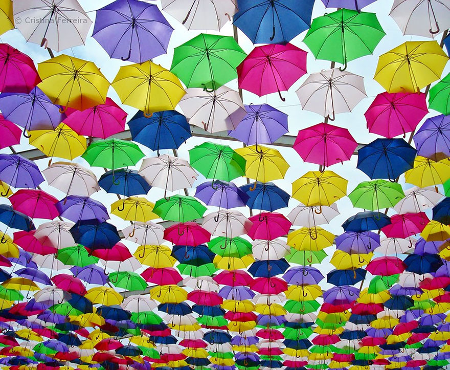 floating-umbrellas-agueda-portugal-2014-8 floating-umbrellas-agueda-portugal-2014-8