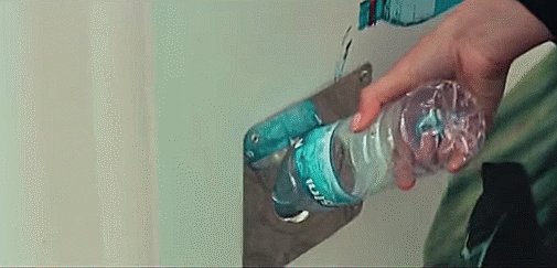 stray-dog-food-vending-machine-recycling-pugedon-7 stray-dog-food-vending-machine-recycling-pugedon-7