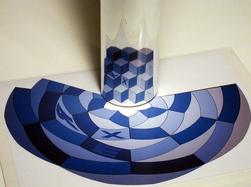 anamorphic-cylinder-perspective-art-12 anamorphic-cylinder-perspective-art-12
