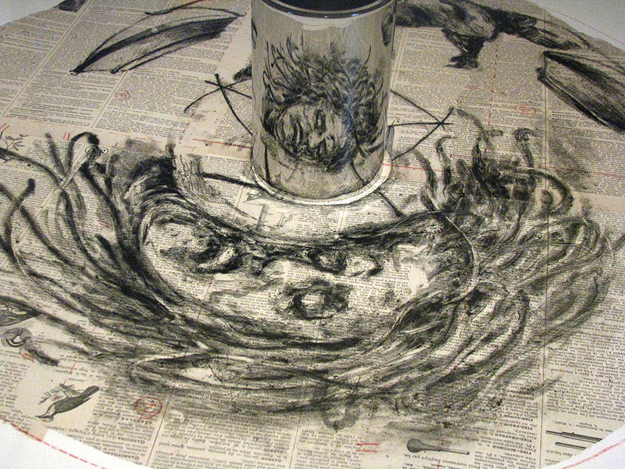 anamorphic-cylinder-perspective-art-20 anamorphic-cylinder-perspective-art-20