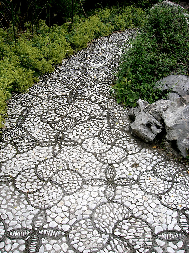 garden-pebble-stone-paths-6 garden-pebble-stone-paths-6
