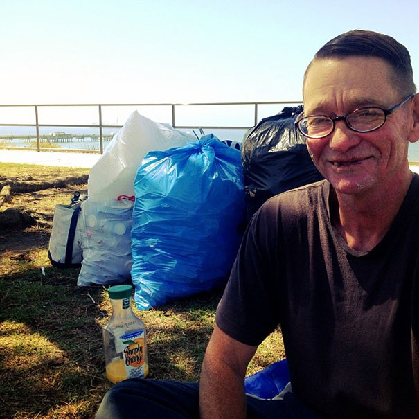 haircuts-for-homeless-mark-bustos-2 haircuts-for-homeless-mark-bustos-2