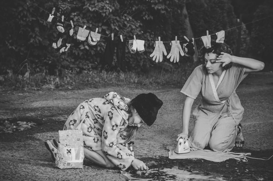 Friends Take Funny Pothole Photos To Draw Government's Attention To Poor Road Conditions In Kaunas Friends Take Funny Pothole Photos To Draw Government's Attention To Poor Road Conditions In Kaunas