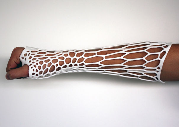 3D Printed Spiderweb Cast