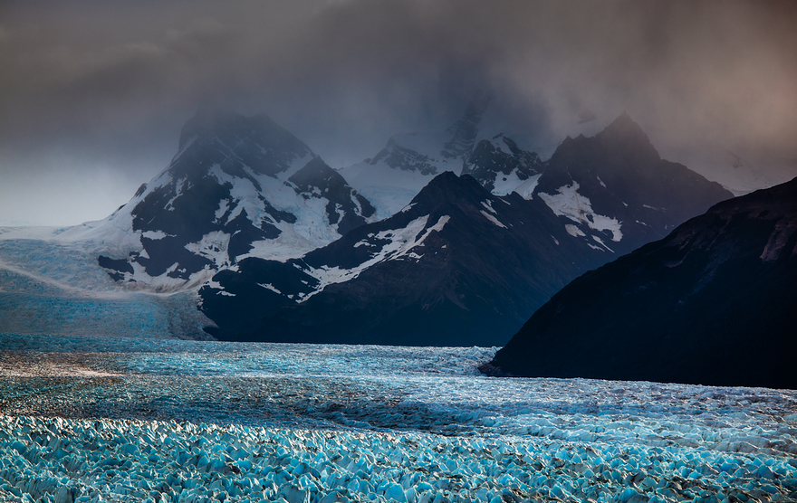 Living Ice: I Happened To Photograph The Rupture Of Perito Moreno Glacier Living Ice: I Happened To Photograph The Rupture Of Perito Moreno Glacier