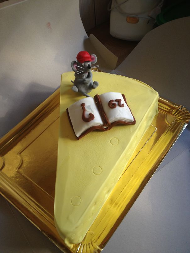 Mouse On A Piece Of Cheese Cake