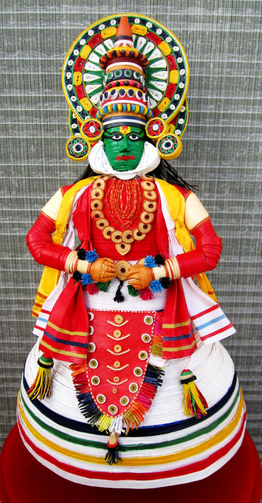 Quilled 3D Paper Statues Quilled 3D Paper Statues