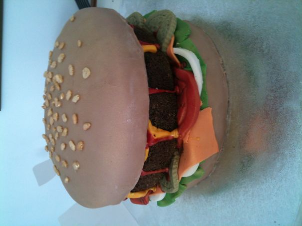 Hamburger Cake