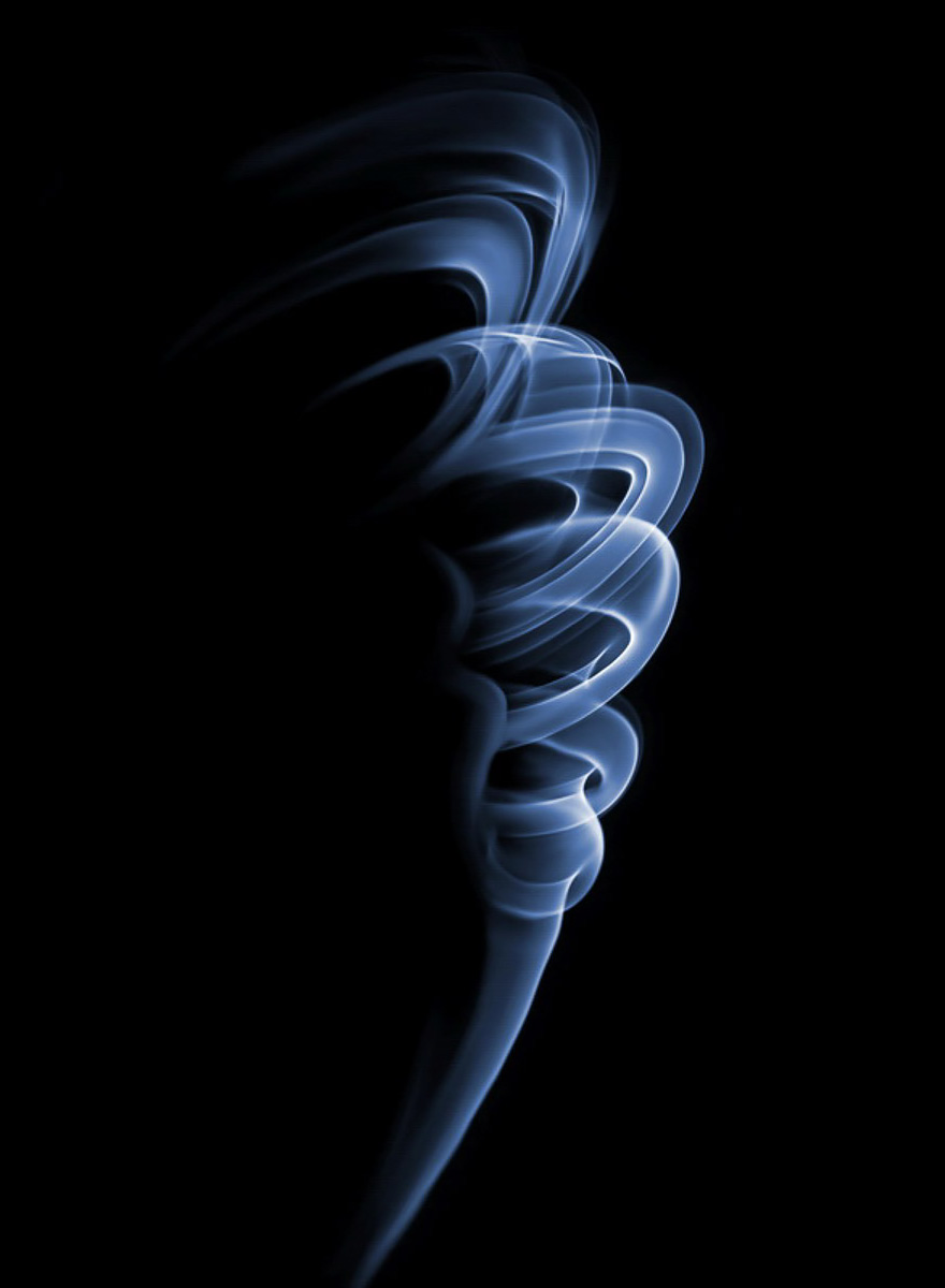 smoke-shapes-photography-thomas-herbrich-09