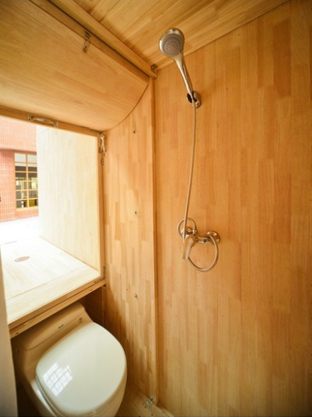 tiny-house-chinese-student-10