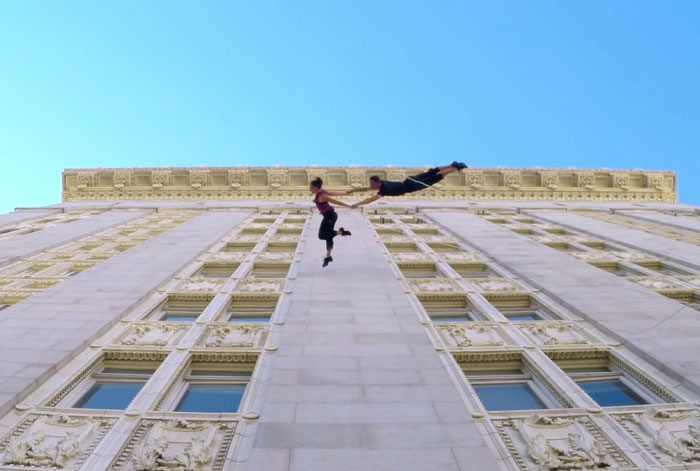Waltz On The Walls: Dancers Perform Epic Vertical Dance On Oakland City Hall