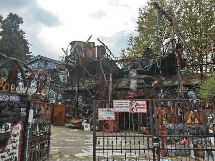 Abode Of Chaos - Saint-romain-au-mont-d'or - France