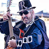 ropeyrhymeletts avatar