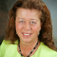 nadiamarieharding avatar